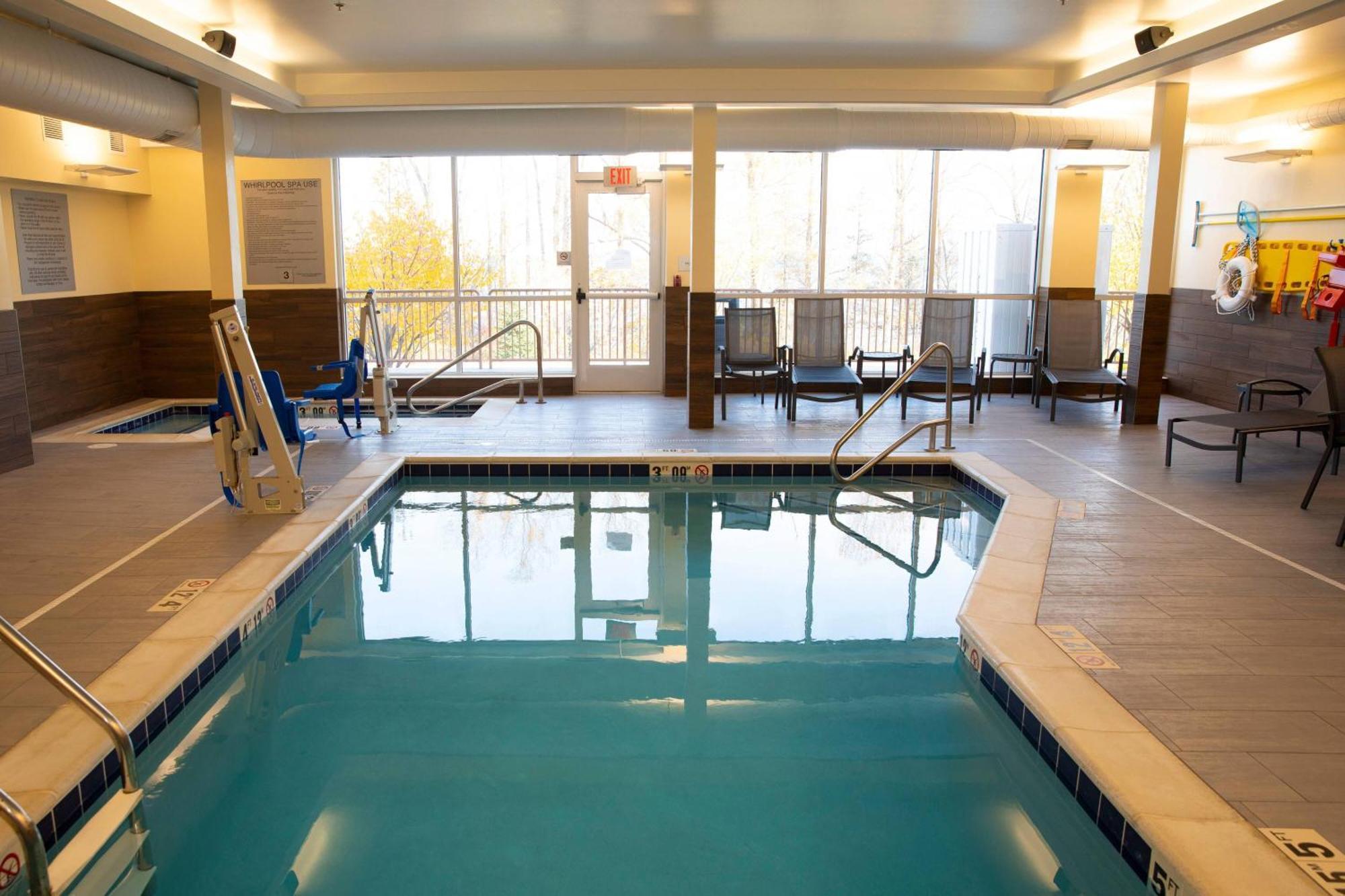 Fairfield Inn & Suites Marquette Exteriér fotografie