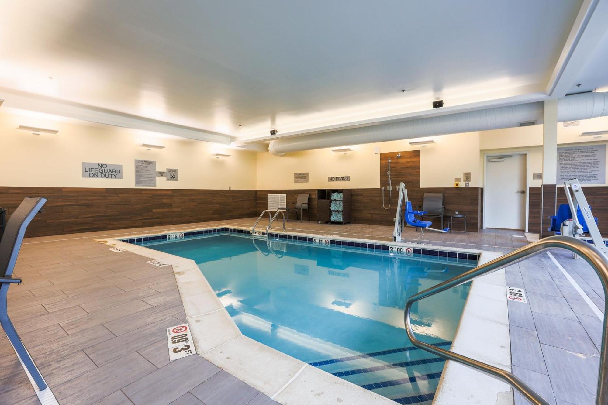 Fairfield Inn & Suites Marquette Exteriér fotografie