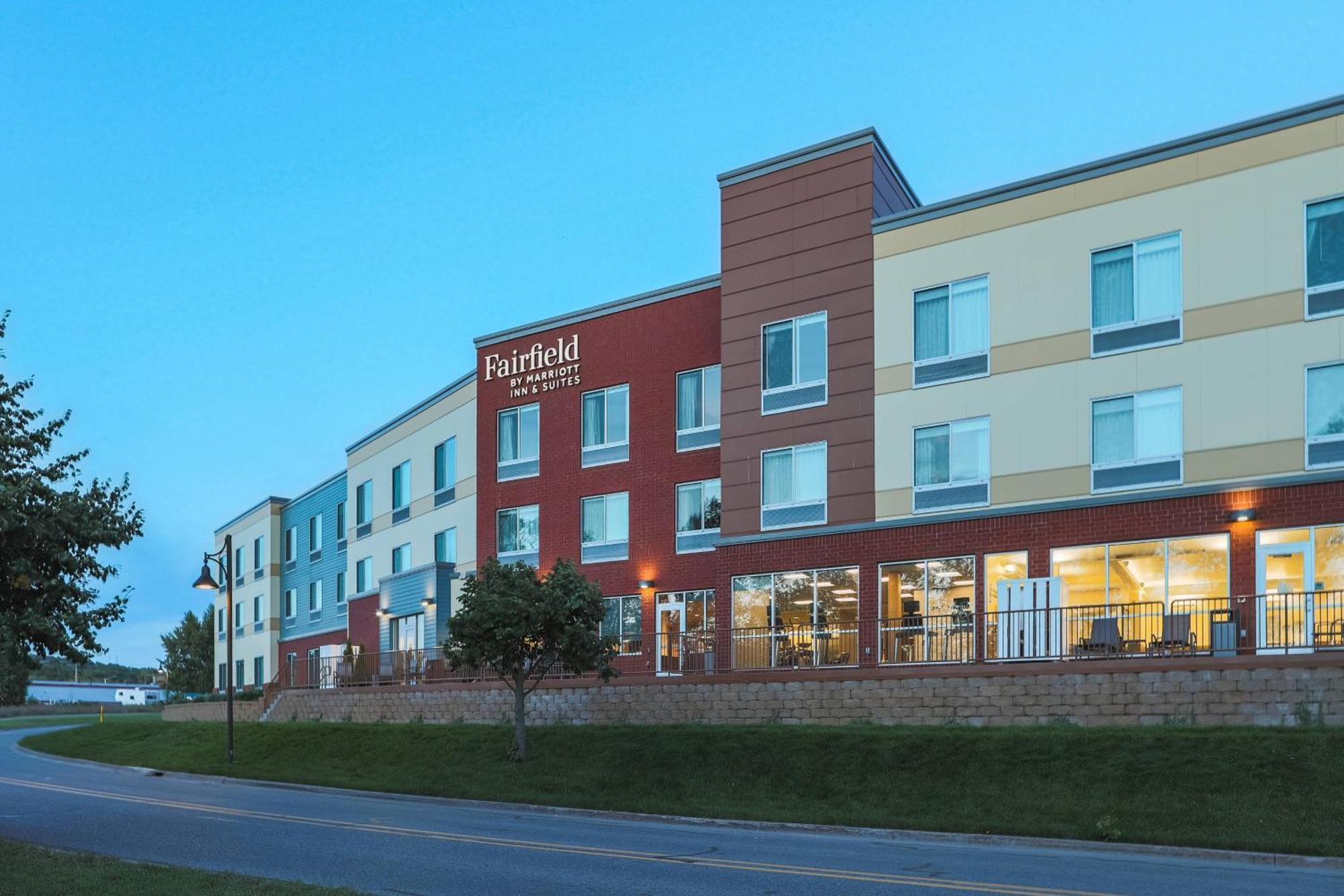 Fairfield Inn & Suites Marquette Exteriér fotografie