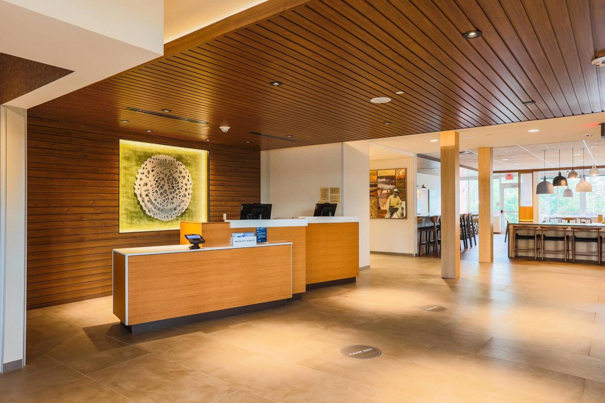 Fairfield Inn & Suites Marquette Exteriér fotografie
