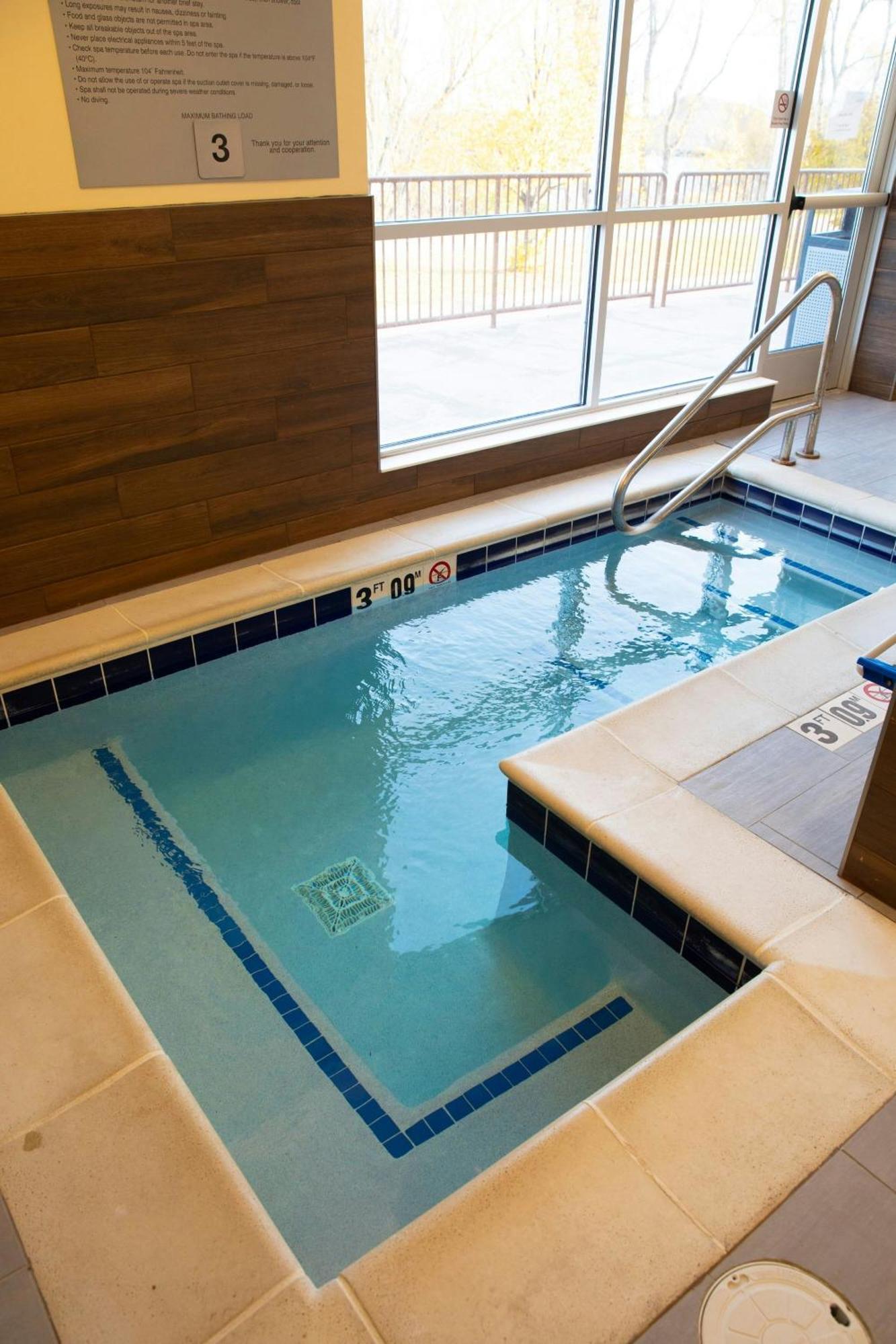 Fairfield Inn & Suites Marquette Exteriér fotografie